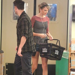 01-17 - Leaving Whole Foods in Los Angeles - California